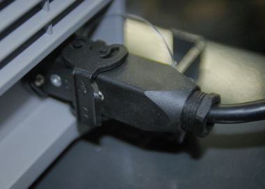 Water cooler plug/pins change between the 201 and Invertig 221 machines. Shown here is the 221 plug.
