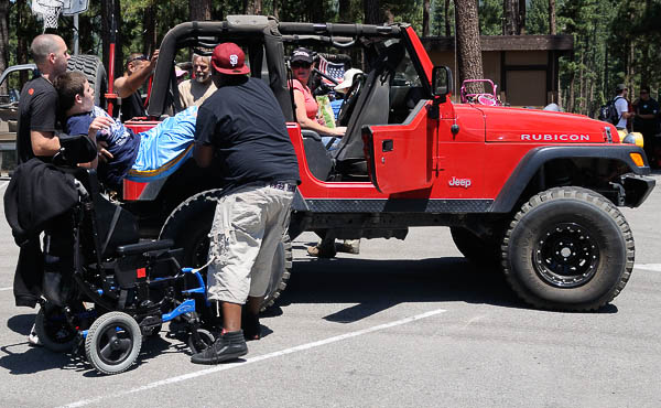 Camp Wamp Jeep 4WD transportation volunteers at work!