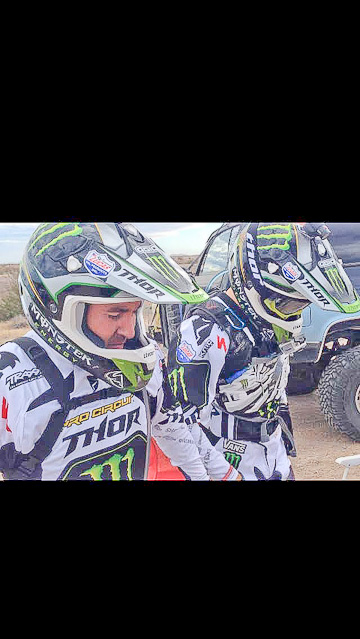 The two motorcycle racers at Mexico